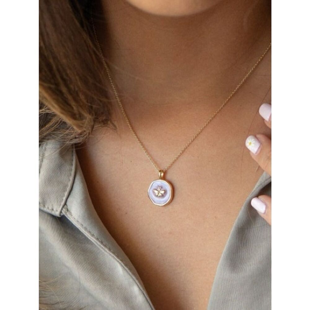 Bee necklace Q1065